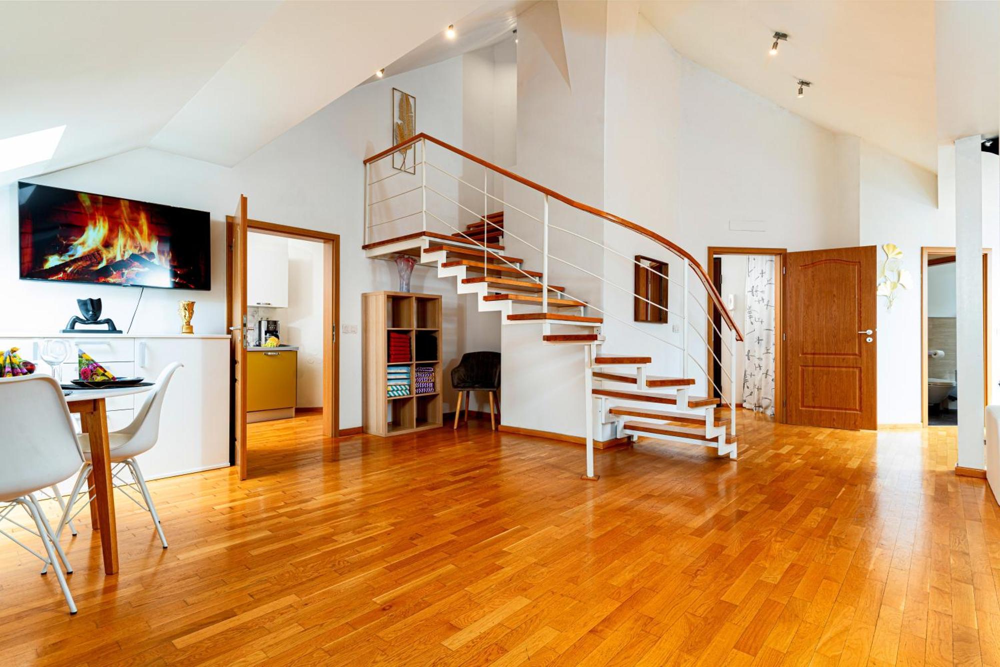 Golden River Apartment Прага Экстерьер фото