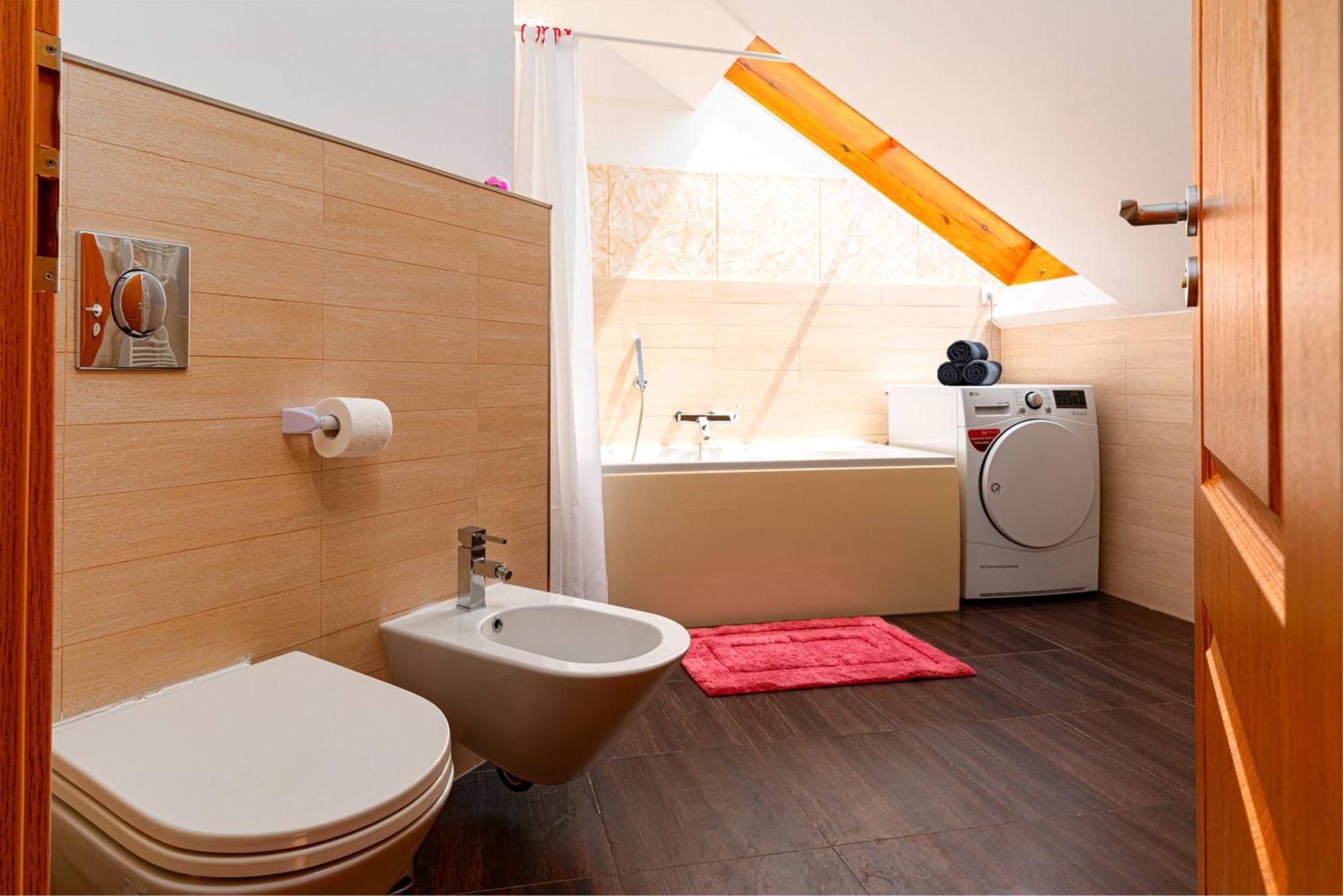 Golden River Apartment Прага Экстерьер фото